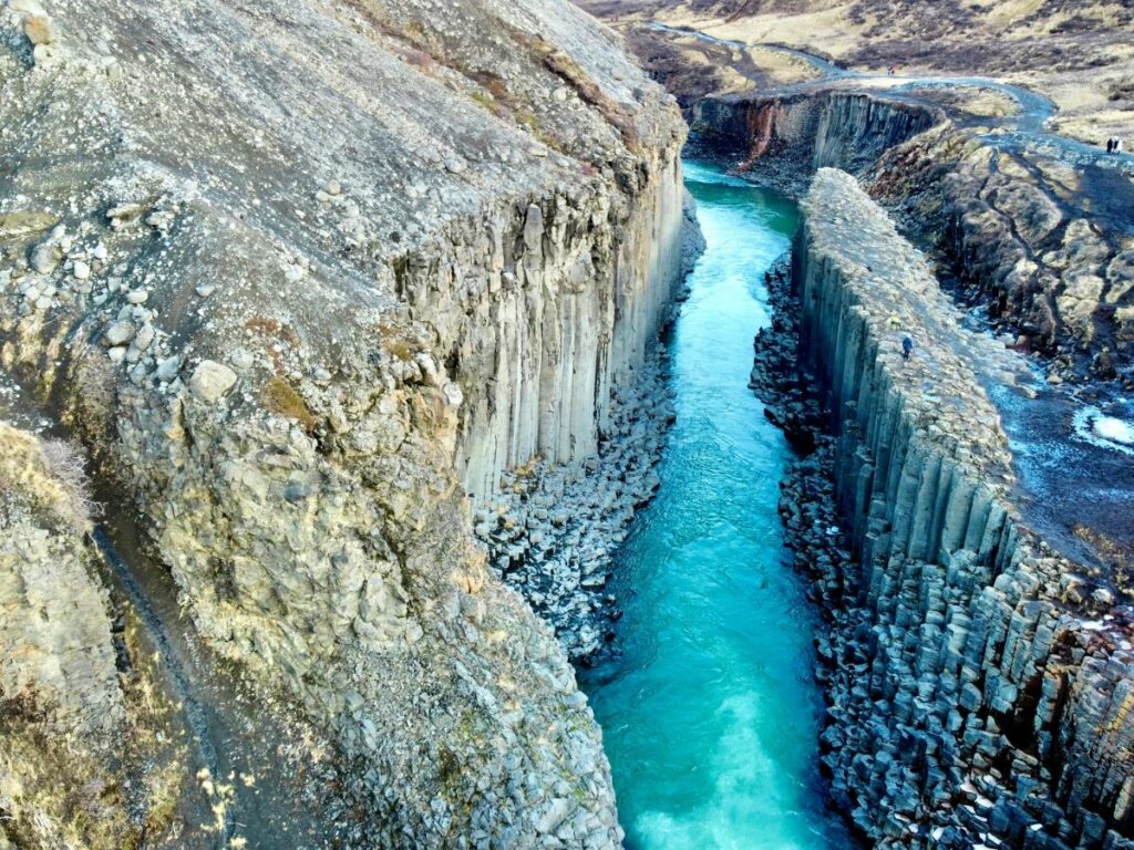 Stuðlagil Canyon vue de drone.